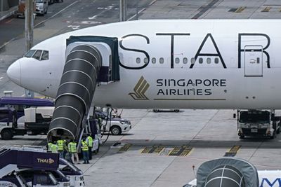 Singapore Airlines Offers $10,000 To Passengers Hurt By Turbulence