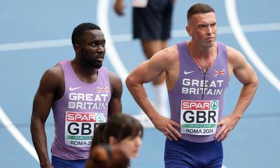 GB 4x100m men out after ‘horrendous’ run but women set relay standard