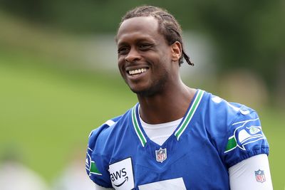 Geno Smith is ‘well ahead’ of Sam Howell in new Seahawks offense