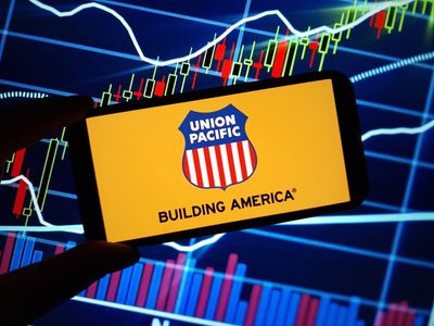 Is Union Pacific Stock Underperforming the Nasdaq
