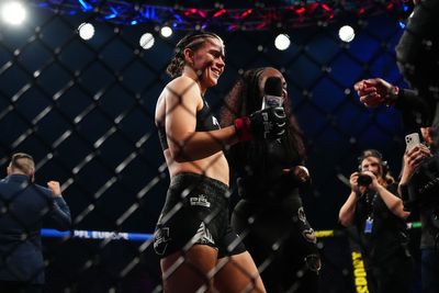 Boxer Savannah Marshall would prefer MMA clash with rival Claressa Shields