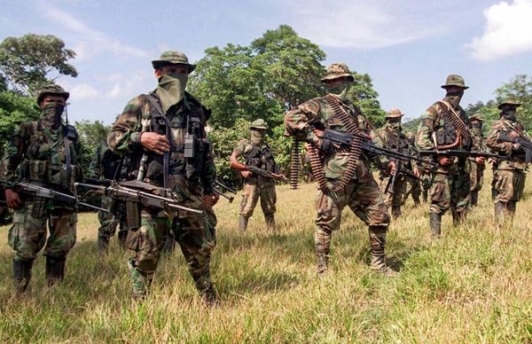 US banana giant ordered to pay $38m to families of Colombian men killed by death squads