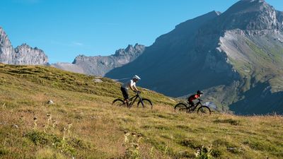 I'm a mountain biking dad, here are 6 Father's Day gifts I'd love to receive this weekend