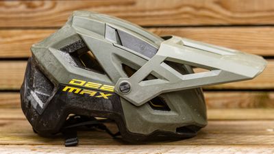 Mavic Deemax MIPS helmet review – a solid lid with well-designed straps but some fit issues