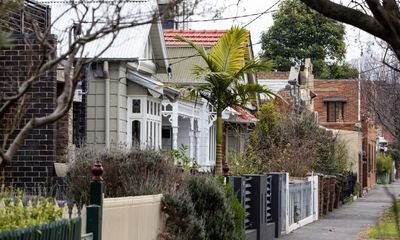 Melbourne councillor pushes to double rates for property investors and halve them for owner-occupiers