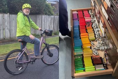 Man collects old disposable vapes to power his e-bike and charge his phone