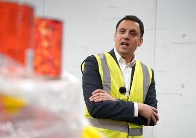 Anas Sarwar confronted by furious activist over NHS privatisation plans