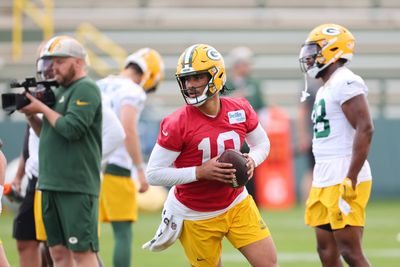 Packers experimenting with giant video monitor on sideline of practice field