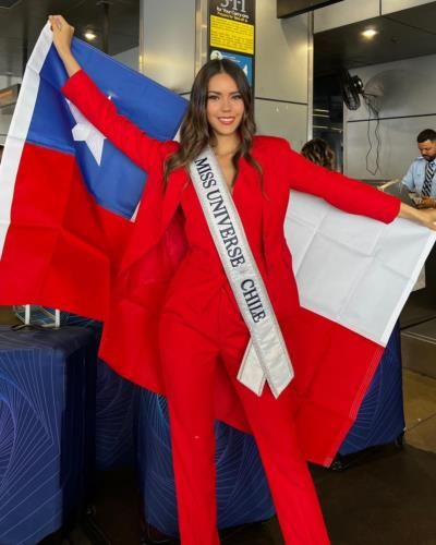 Chilean Pride: Celeste Viel's Vibrant Display Of National Spirit