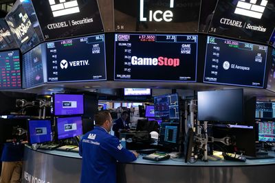 GameStop pockets record $2.1 billion from snap share sale that tanked the stock