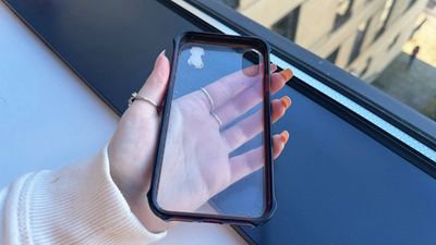 How to clean a clear phone case and make it look brand new