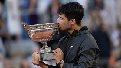 Tennis Mailbag: Putting Carlos Alcaraz’s and Iga Świątek’s French Open Wins in Perspective