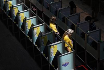 US Officials Warn Of Growing Foreign Disinformation Threat In 2024