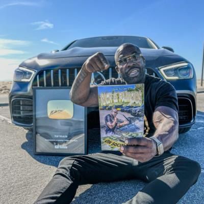 Kali Muscle Displays Achievements With Confidence