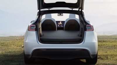 New Tesla accessory is a must-have for multi-day car journeys …and it’s affordable