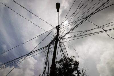 Puerto Rico restores power after a massive blackout as lawmakers call for a state of emergency