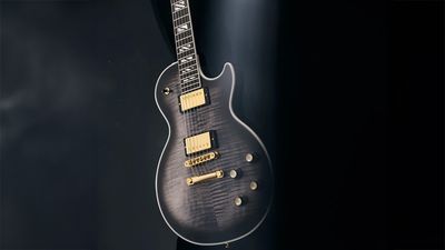 Thieves steal $5k Gibson Les Paul in brazenly low-effort guitar heist