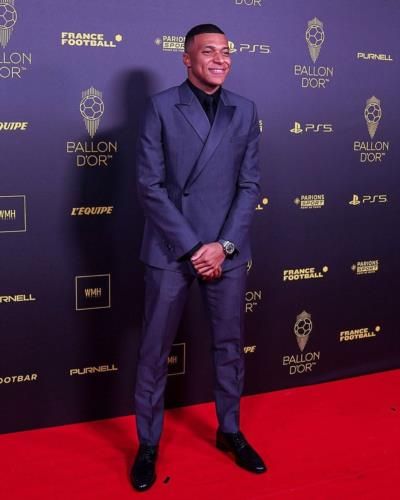 Kylian Mbappé Exudes Confidence In Navy Blue Ensemble