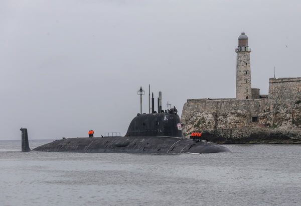 US submarine pulls into Guantanamo Bay a day after Russian warships arrive in Cuba