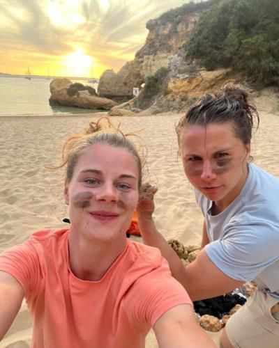 Lotte Kopecky Enjoys Beach Activities And Cooking By The Shore