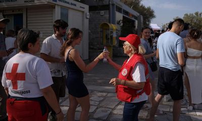Visitors to Greece appear ill informed about heatwave risk, warn rescuers