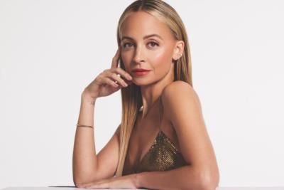 Captivating Elegance: The Timeless Beauty Of Nicole Richie