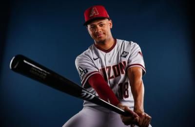 Sergio Alcántara: Ready To Play In Baseball Uniform