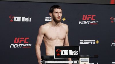 UFC on ESPN 58 weigh-in results: Ranked flyweight misses mark by 3.5 pounds, fight scrapped