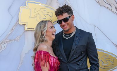 12 stunning Kansas City Chiefs red carpet photos from their Super Bowl ring ceremony