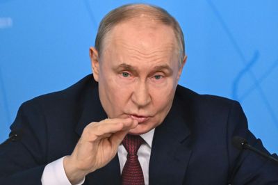 Putin Says Ukraine Must Withdraw Troops To Start Peace Talks