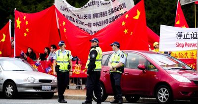 Protests, traffic delays ahead as Premier Li wings way to Canberra