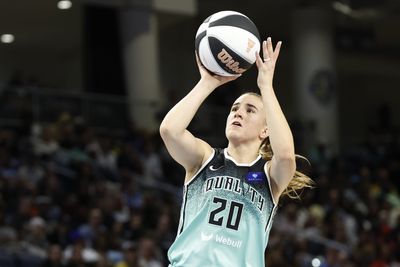 Sabrina Ionescu drained a logo 3-pointer against the Aces in front of LeBron James and Damian Lillard