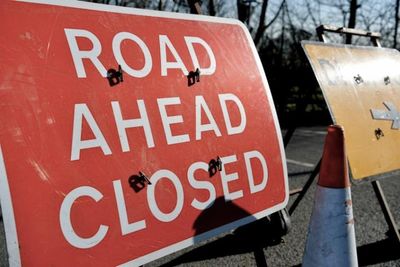 Busy Glasgow road closed due to ongoing incident