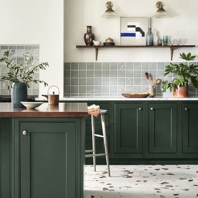 What colours go with green kitchens? Design experts reveal the trending colour combos to try now