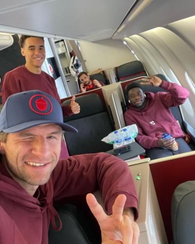Thomas Müller And Teammates Radiate Camaraderie In Cheerful Selfie