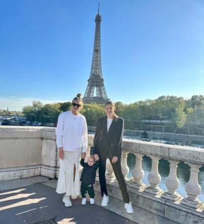 Karolina Pliskova Cherishes Family Time In Paris With Elegance