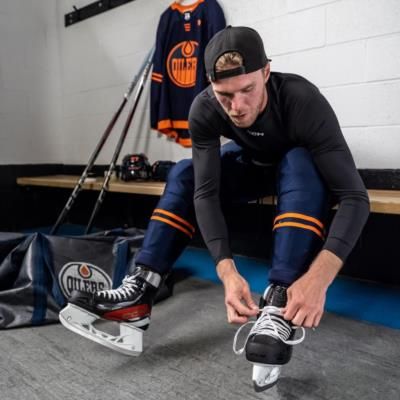 Connor Mcdavid: A Display Of Skill And Determination