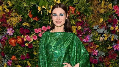 Sophie Ellis-Bextor reveals her secret tips for creating chic, exquisite eye makeup in an easy-to-follow tutorial