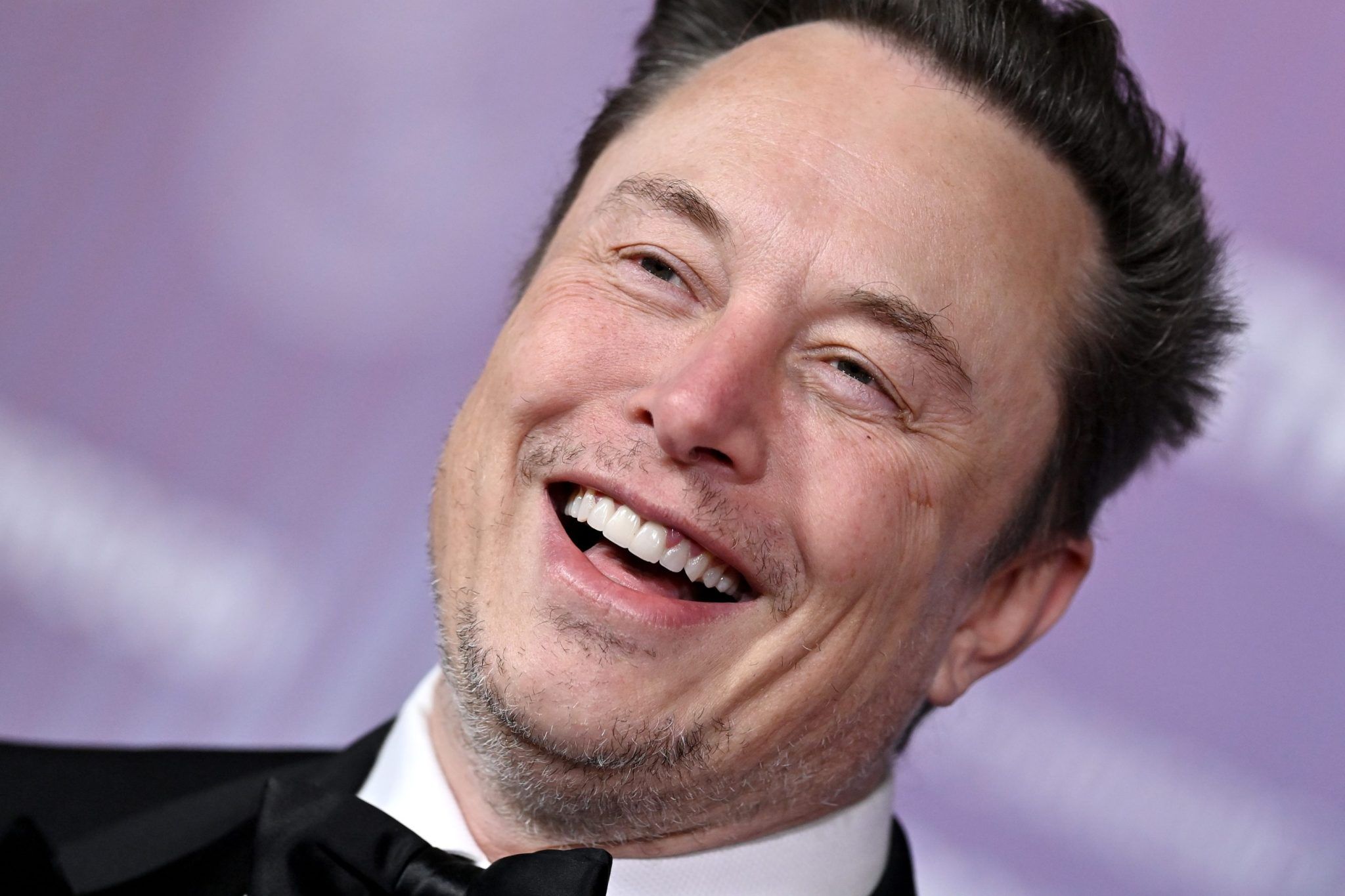 Elon Musk and his fellow CEOs are outpacing their…