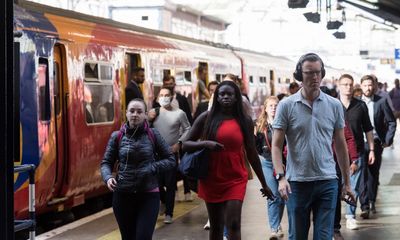 Rail season ticket use in Great Britain falls to record low