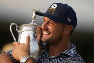 Dechambeau Wins U.S. Open, Eyes British Open Success