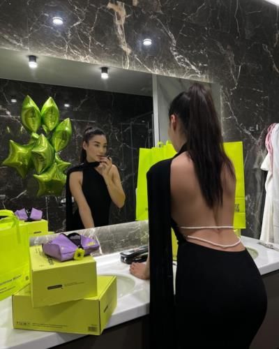 Captivating Tomiris Kakimova In Stunning Black Backless Outfit