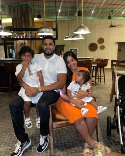 Jeimer Candelario With Family: Wife In Orange, Kids In White