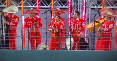 A mariachi band covered Creed’s Higher at a Rangers game and it’s so beautiful