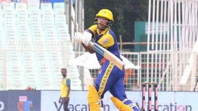 Writtick Chatterjee leads Smashers to table top in Bengal Pro League