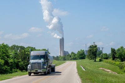 Fossil fuel use, emissions hit record highs in 2023, industry report says