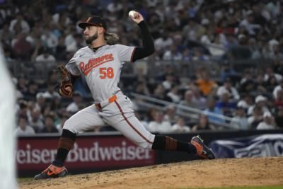 Orioles Edge Yankees In Thrilling Extra-Inning Victory