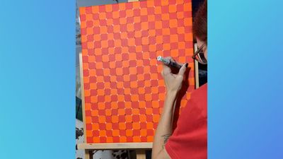 Watch this artist create a trippy optical illusion right before your eyes