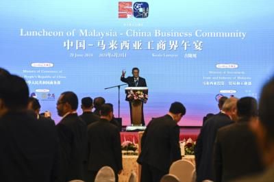 Malaysian PM Embraces China As 'True Friend'