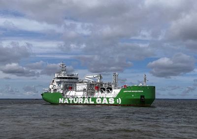 EU targets LNG sector in new sanctions against Russia